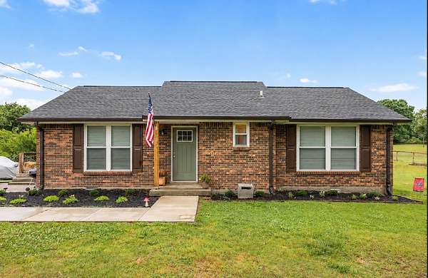2.15 Acres of Land with Home for Sale in Ashland City, Tennessee