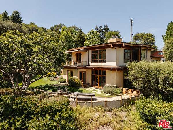 3 Acres of Land with Home for Sale in Topanga, California