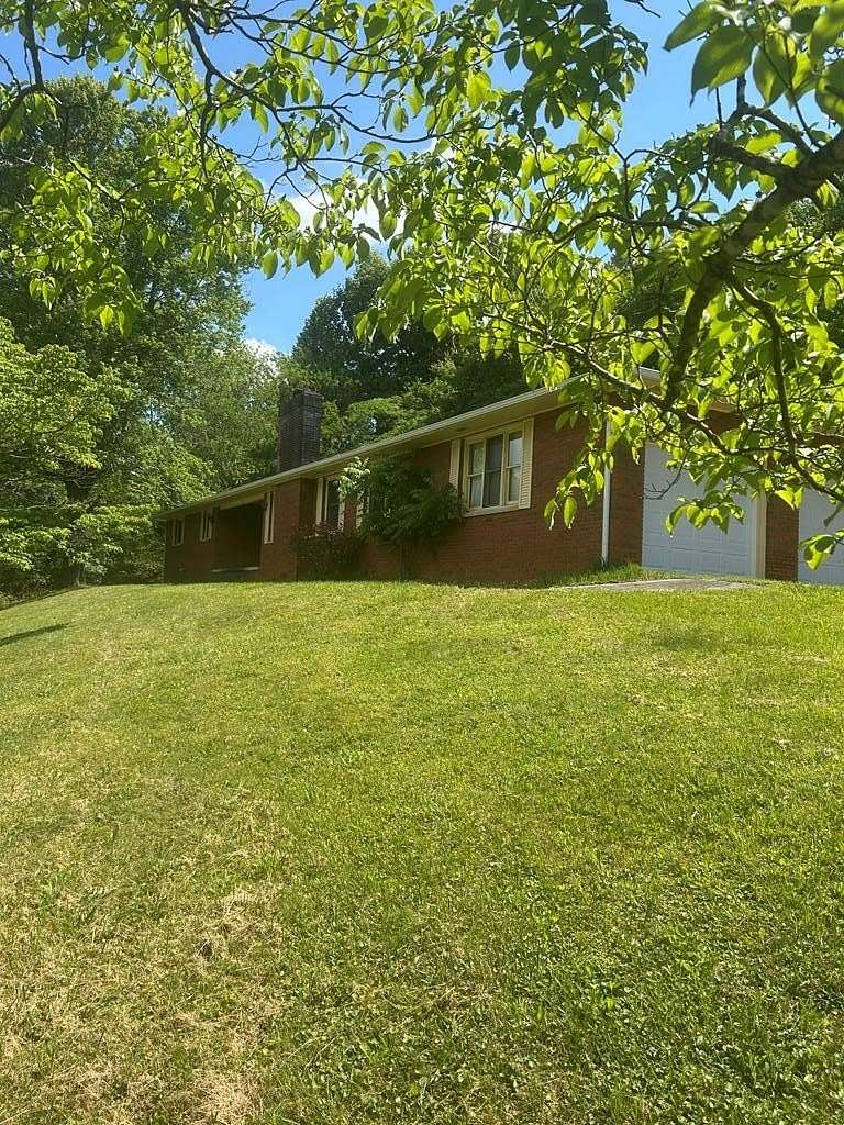 2 Acres of Land with Home for Sale in Corbin, Kentucky