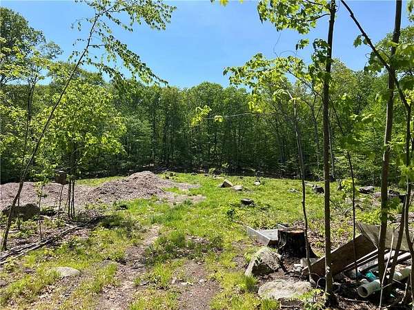 29.2 Acres of Recreational & Residential Land for Sale in Smithfield, Rhode Island