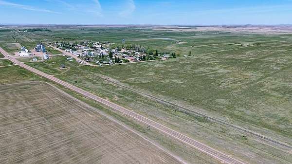 308 Acres of Agricultural Land for Sale in Flaxville, Montana