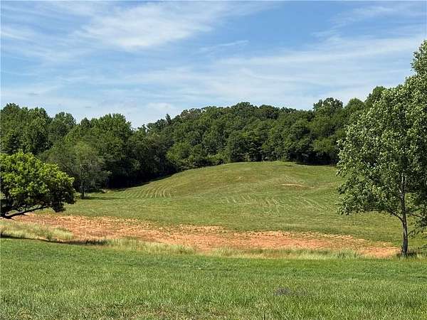 30 Acres of Land with Home for Sale in Clarkesville, Georgia