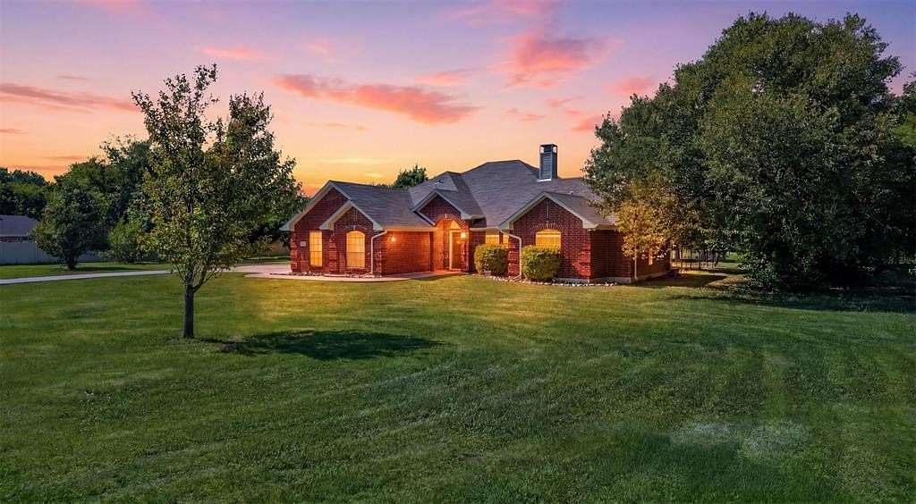 2.58 Acres of Land with Home for Sale in Lucas, Texas
