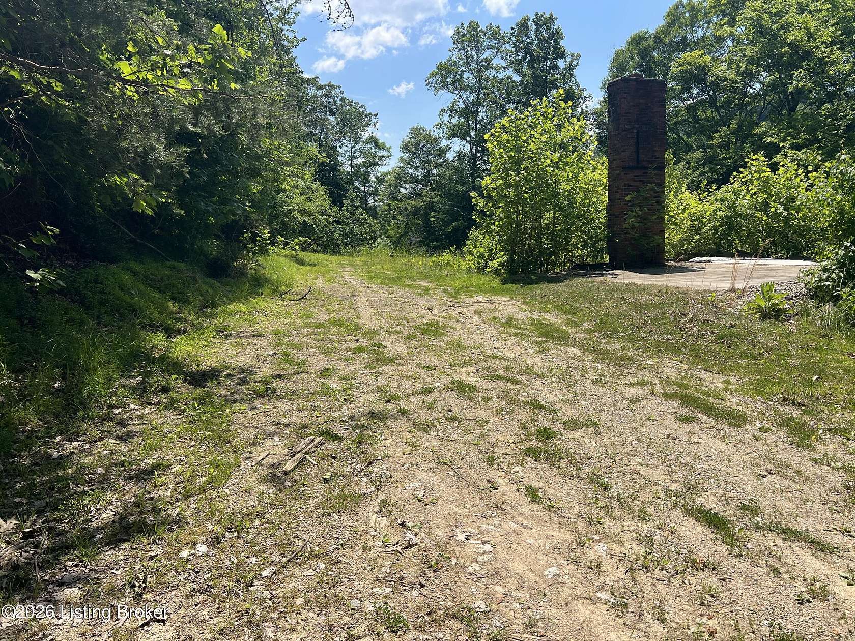 0.91 Acres of Residential Land for Sale in Louisville, Kentucky