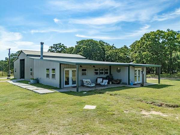 30 Acres of Land with Home for Sale in Alvord, Texas