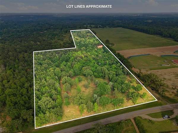 26 Acres of Recreational & Residential Land for Sale in Omaha, Texas