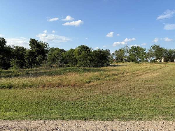 1.56 Acres of Residential Land for Sale in Corsicana, Texas