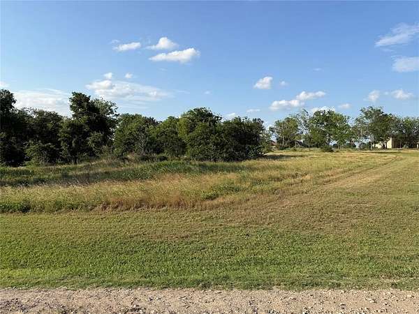 1.56 Acres of Residential Land for Sale in Corsicana, Texas
