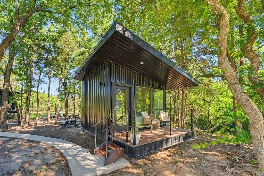 25 Acres of Recreational Land with Home for Sale in Alvord, Texas