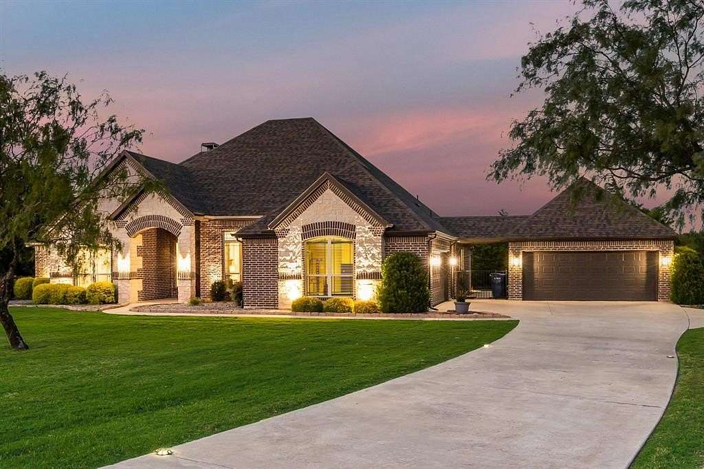 2 Acres of Land with Home for Sale in Royse City, Texas