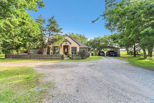 2 Acres of Land with Home for Sale in Savoy, Texas