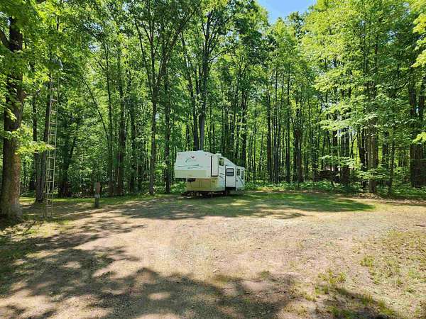 0.86 Acres of Residential Land for Sale in Farwell, Michigan