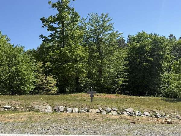 1.7 Acres of Residential Land for Sale in Jasper, Tennessee