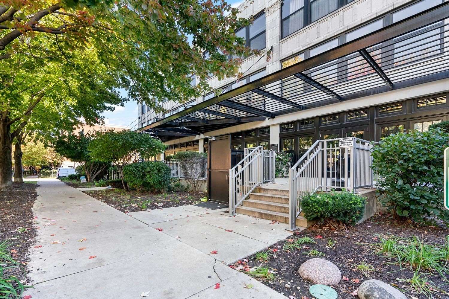 2 Acres of Land with Home for Lease in Chicago, Illinois
