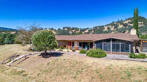 4.4 Acres of Land with Home for Sale in Tehachapi, California