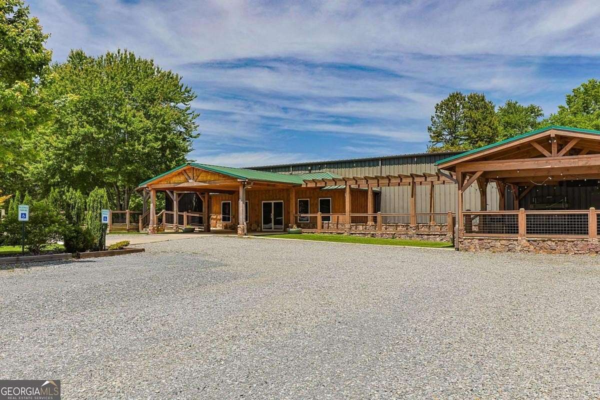 4.48 Acres of Improved Commercial Land for Sale in Ellijay, Georgia