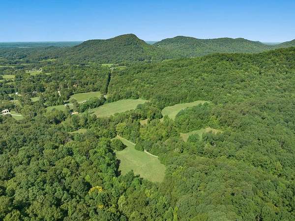 194 Acres of Recreational Land for Sale in Irvine, Kentucky