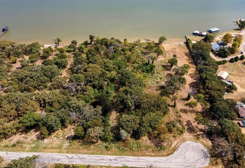1.55 Acres of Residential Land for Sale in Kemp, Texas