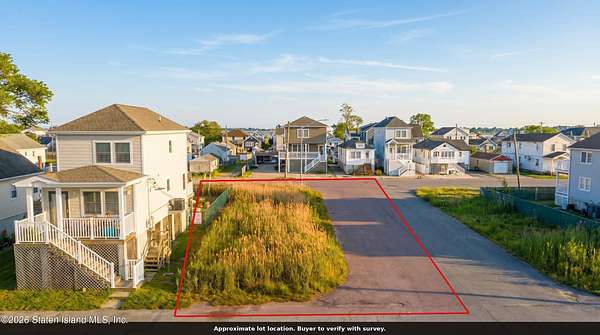 0.05 Acres of Residential Land for Sale in Queens, New York