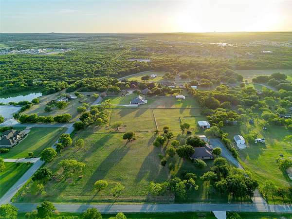 1.45 Acres of Residential Land for Sale in Burleson, Texas