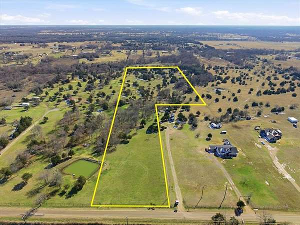 11 Acres of Land for Sale in Elmo, Texas