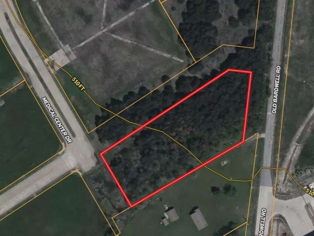 1.84 Acres of Commercial Land for Sale in Ennis, Texas