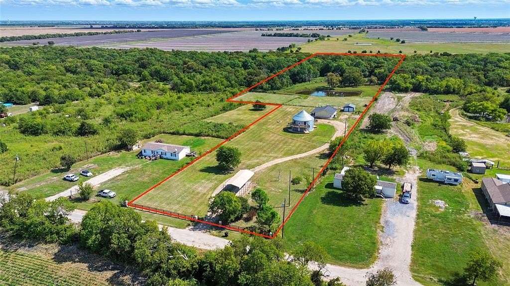 8.45 Acres of Land with Home for Sale in Nevada, Texas