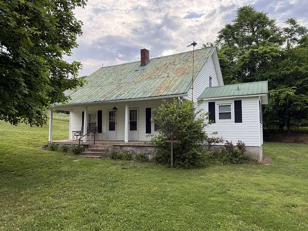 4 Acres of Land with Home for Sale in Dixon Springs, Tennessee