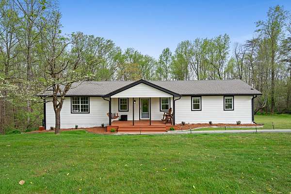 4.1 Acres of Land with Home for Sale in Franklin, Tennessee