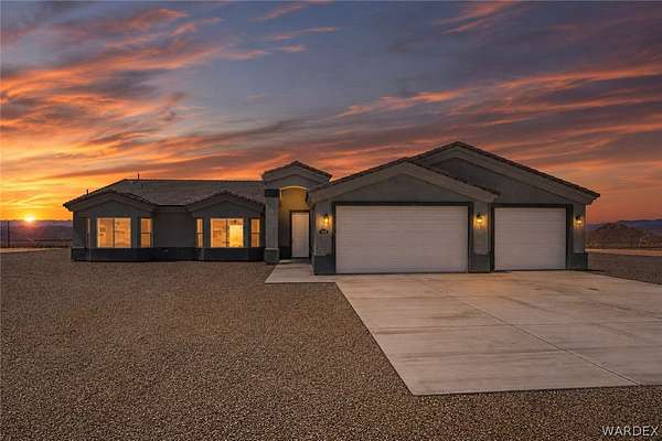 5.43 Acres of Land with Home for Sale in Kingman, Arizona