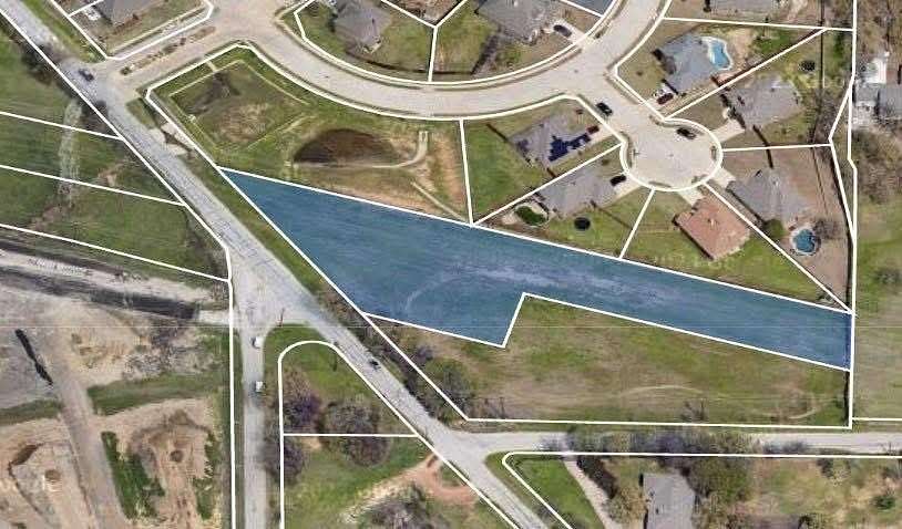 1.22 Acres of Mixed-Use Land for Sale in Kennedale, Texas