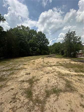 0.87 Acres of Commercial Land for Sale in Phenix City, Alabama