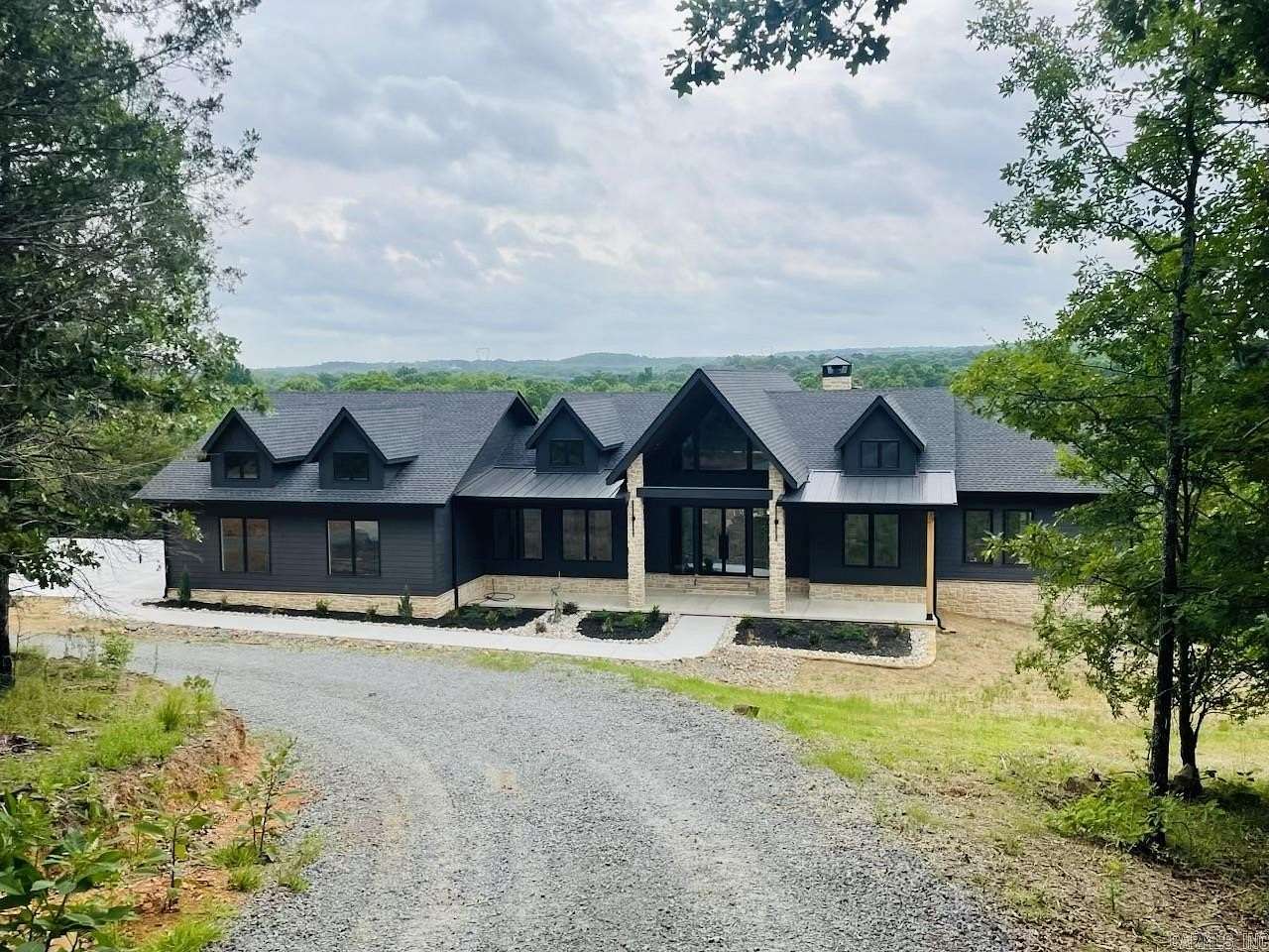 9 Acres of Land with Home for Sale in Conway, Arkansas