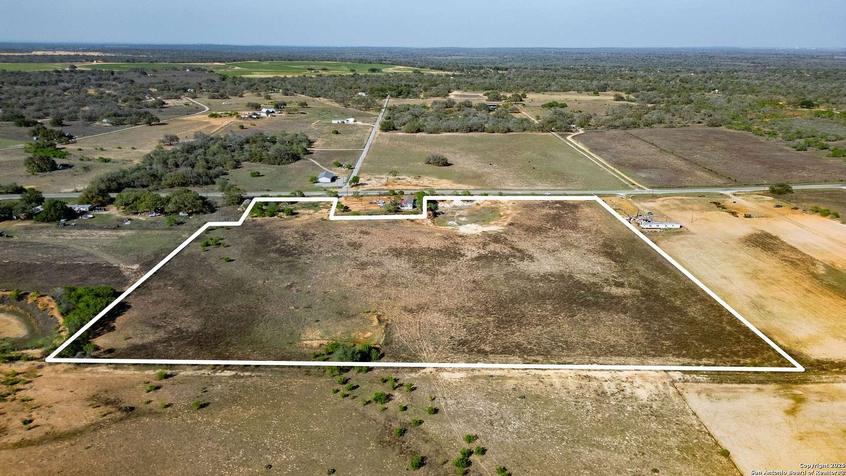 19 Acres of Land for Sale in Poteet, Texas