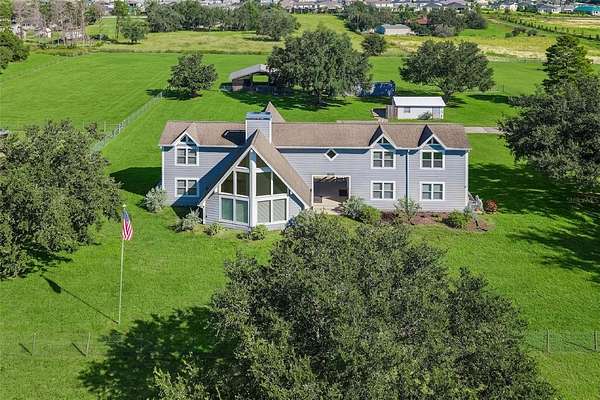 4.63 Acres of Land with Home for Sale in Clermont, Florida