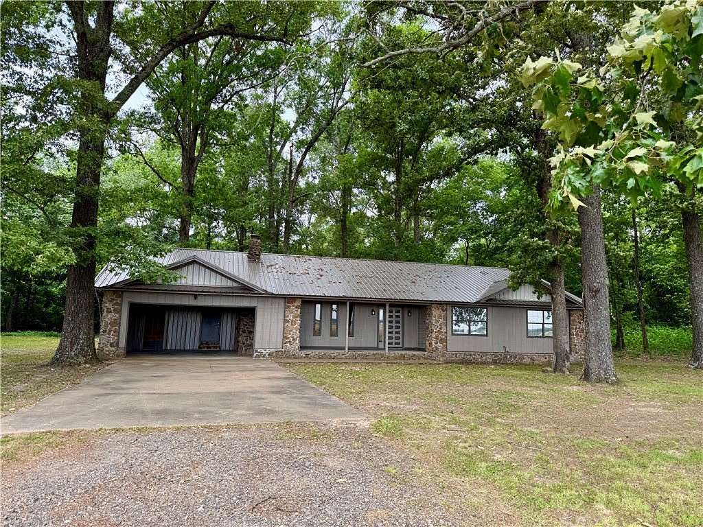 2.75 Acres of Land with Home for Sale in Dogwood Township, Arkansas
