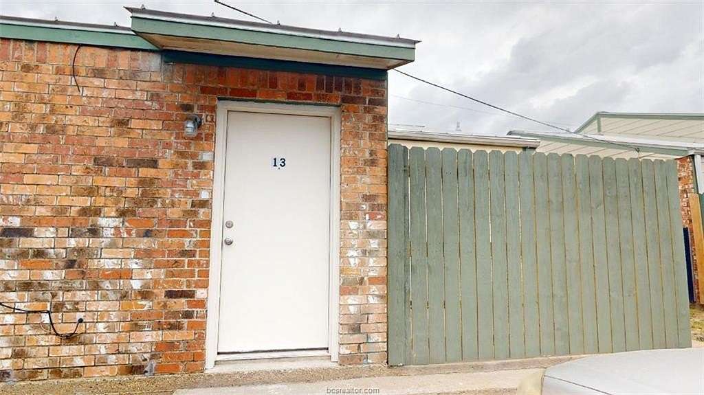 1.4 Acres of Improved Mixed-Use Land for Lease in Bryan, Texas