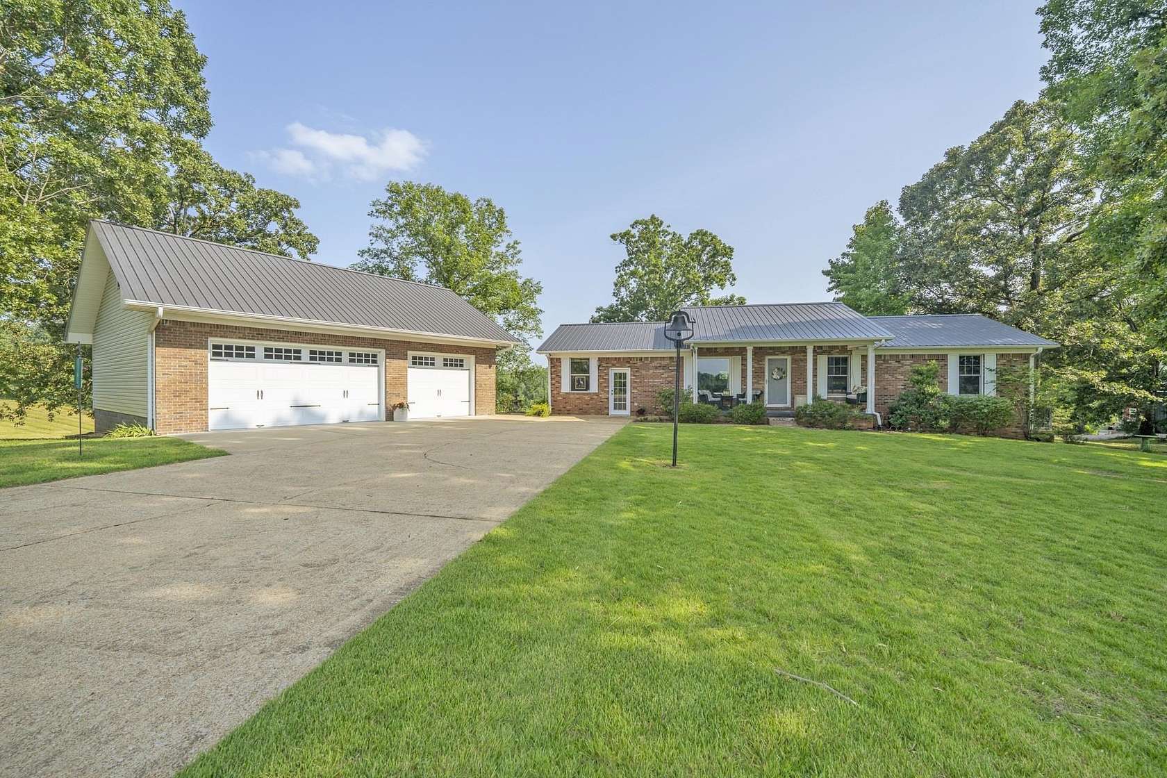31 Acres of Land with Home for Sale in Savannah, Tennessee