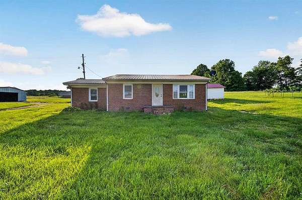 9 Acres of Land with Home for Sale in Hartford, Kentucky