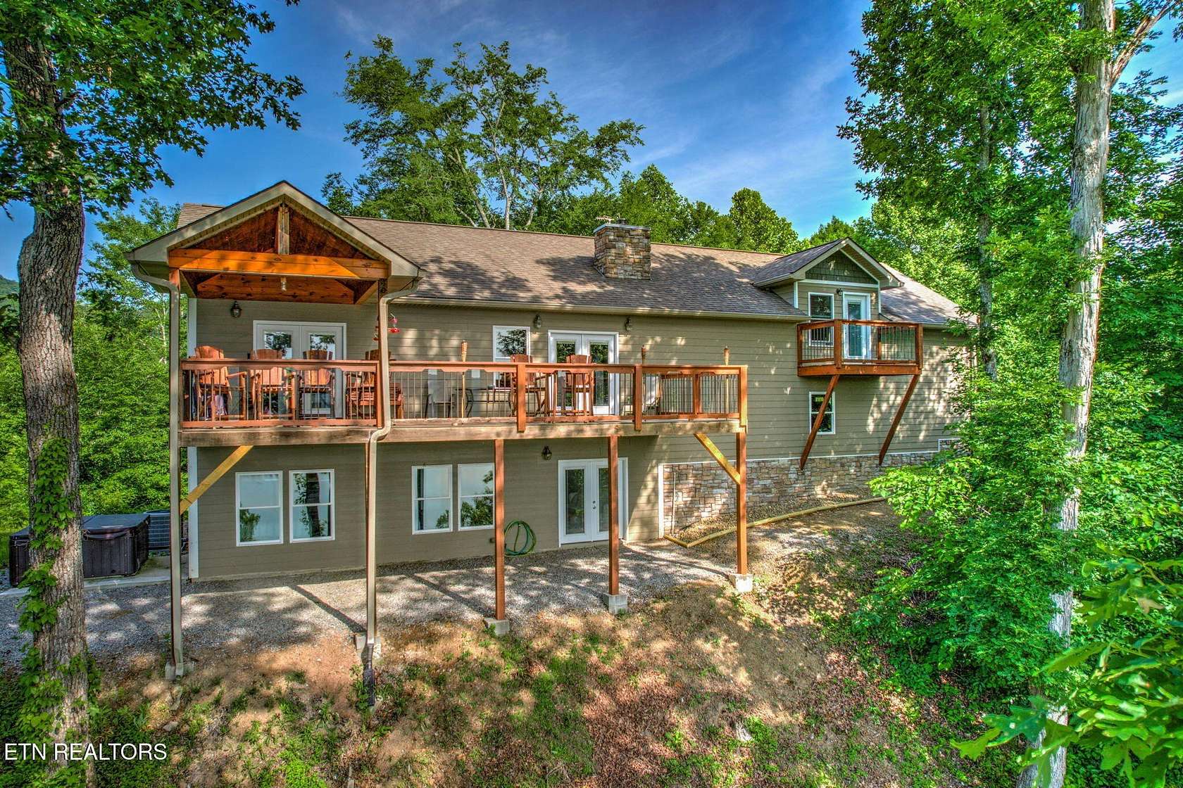 5.1 Acres of Land with Home for Sale in New Tazewell, Tennessee