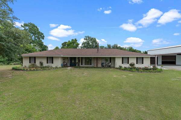 5.5 Acres of Land with Home for Sale in Center, Texas