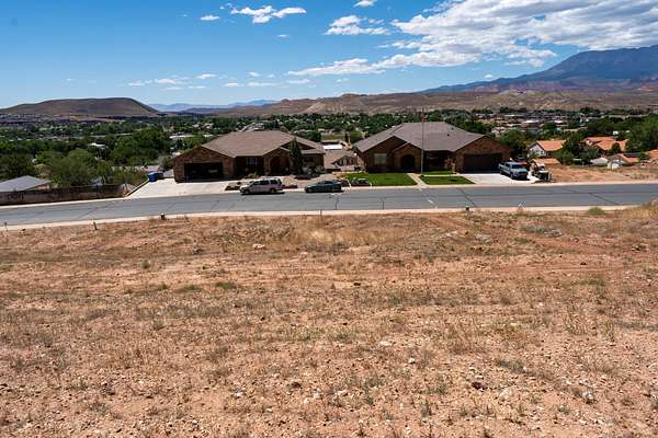 0.61 Acres of Residential Land for Sale in La Verkin, Utah