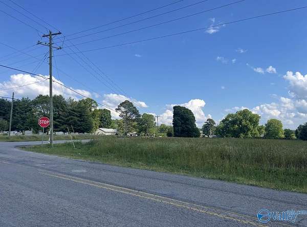 5 Acres of Residential Land for Sale in Guntersville, Alabama