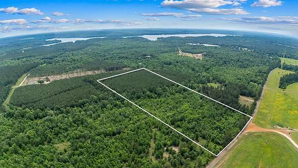 10.3 Acres of Land for Sale in Nacogdoches, Texas