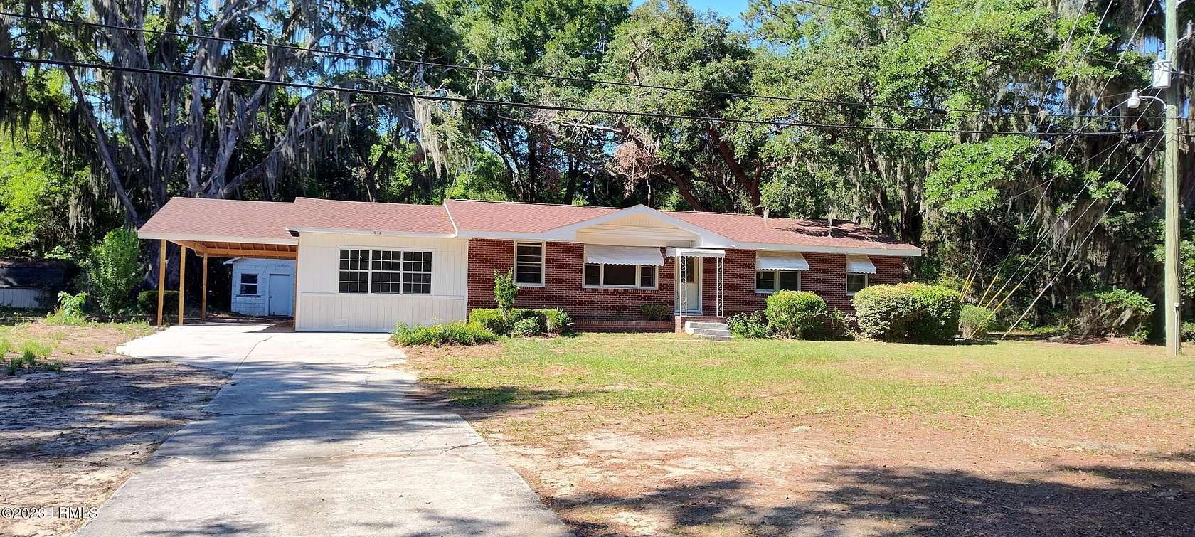 2 Acres of Land with Home for Lease in Saint Helena Island, South Carolina