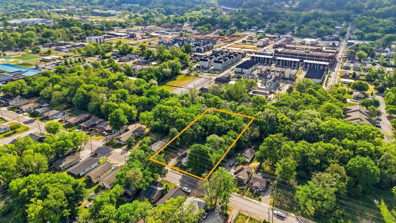 0.75 Acres of Residential Land for Sale in Chattanooga, Tennessee