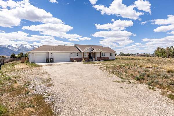 4.3 Acres of Land with Home for Sale in Spring Creek, Nevada