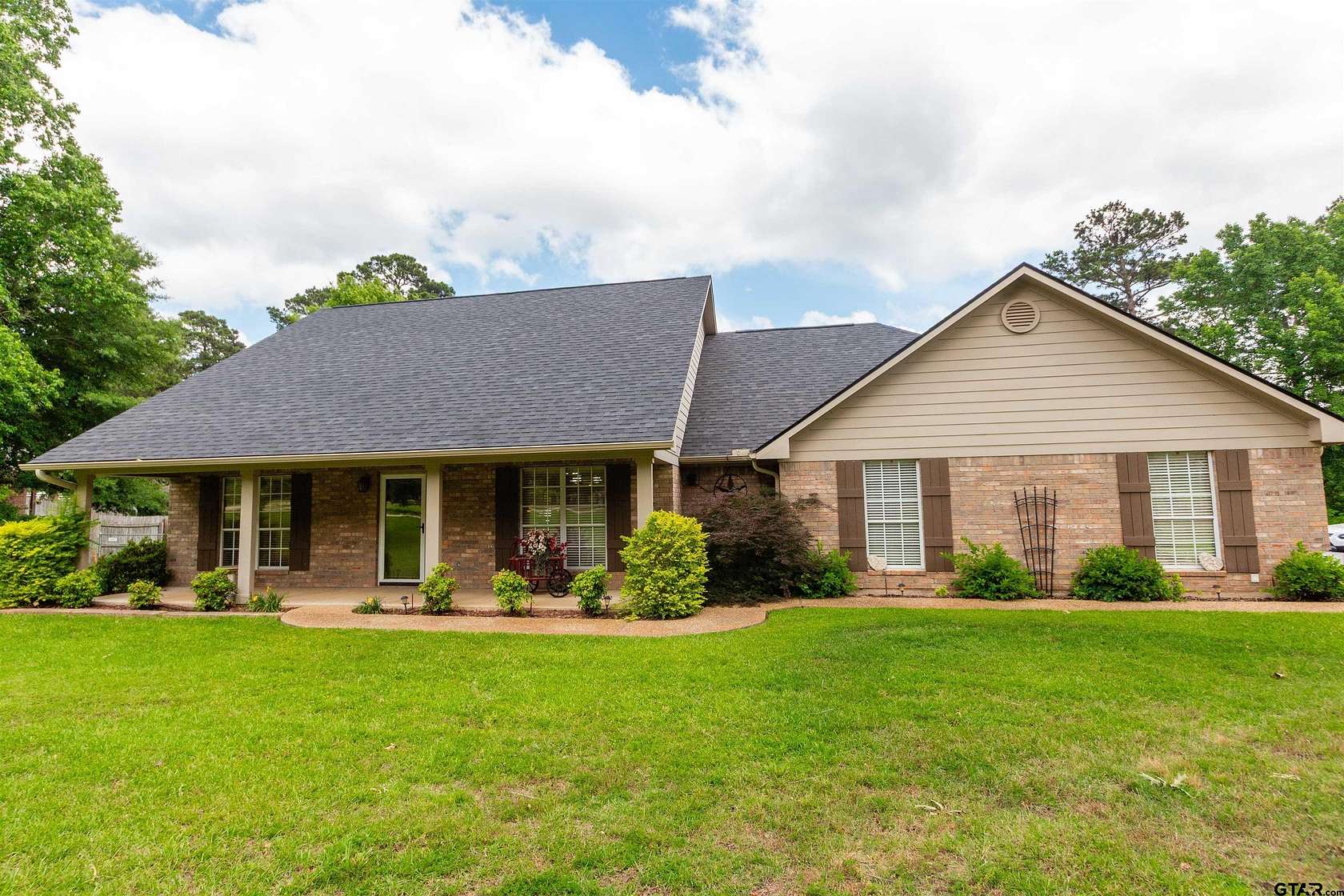 2 Acres of Land with Home for Sale in Tyler, Texas