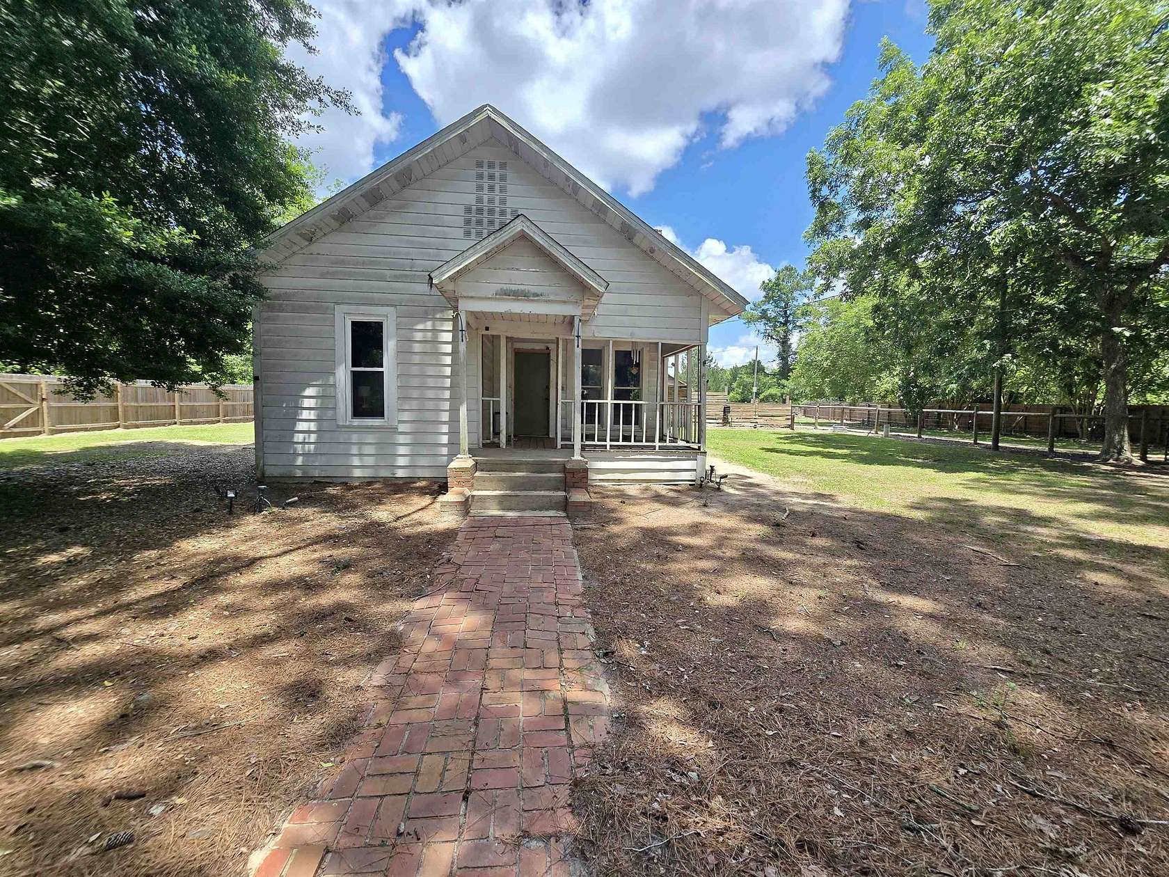 20 Acres of Land with Home for Sale in Greensboro, Florida