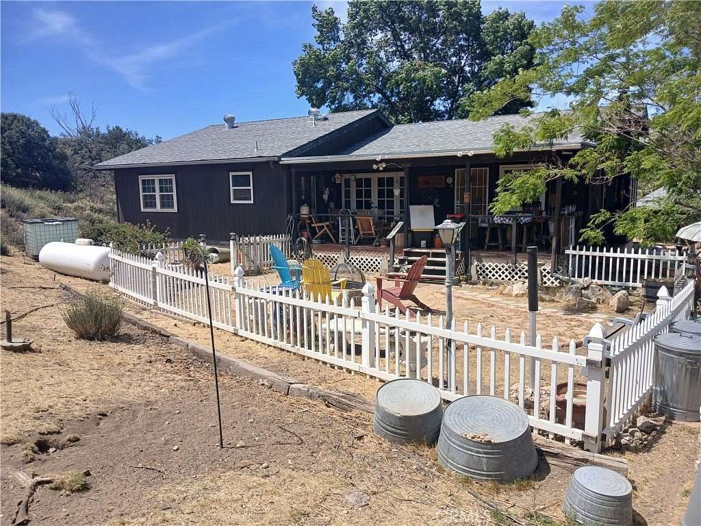 2.6 Acres of Land with Home for Sale in Anza, California
